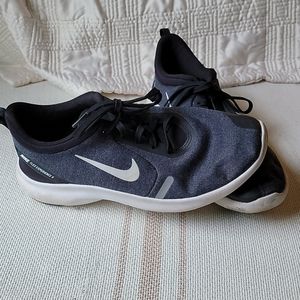 Nike flex experience 8